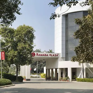 Ramada Plaza By Wyndham Jhv Hotel Varanasi